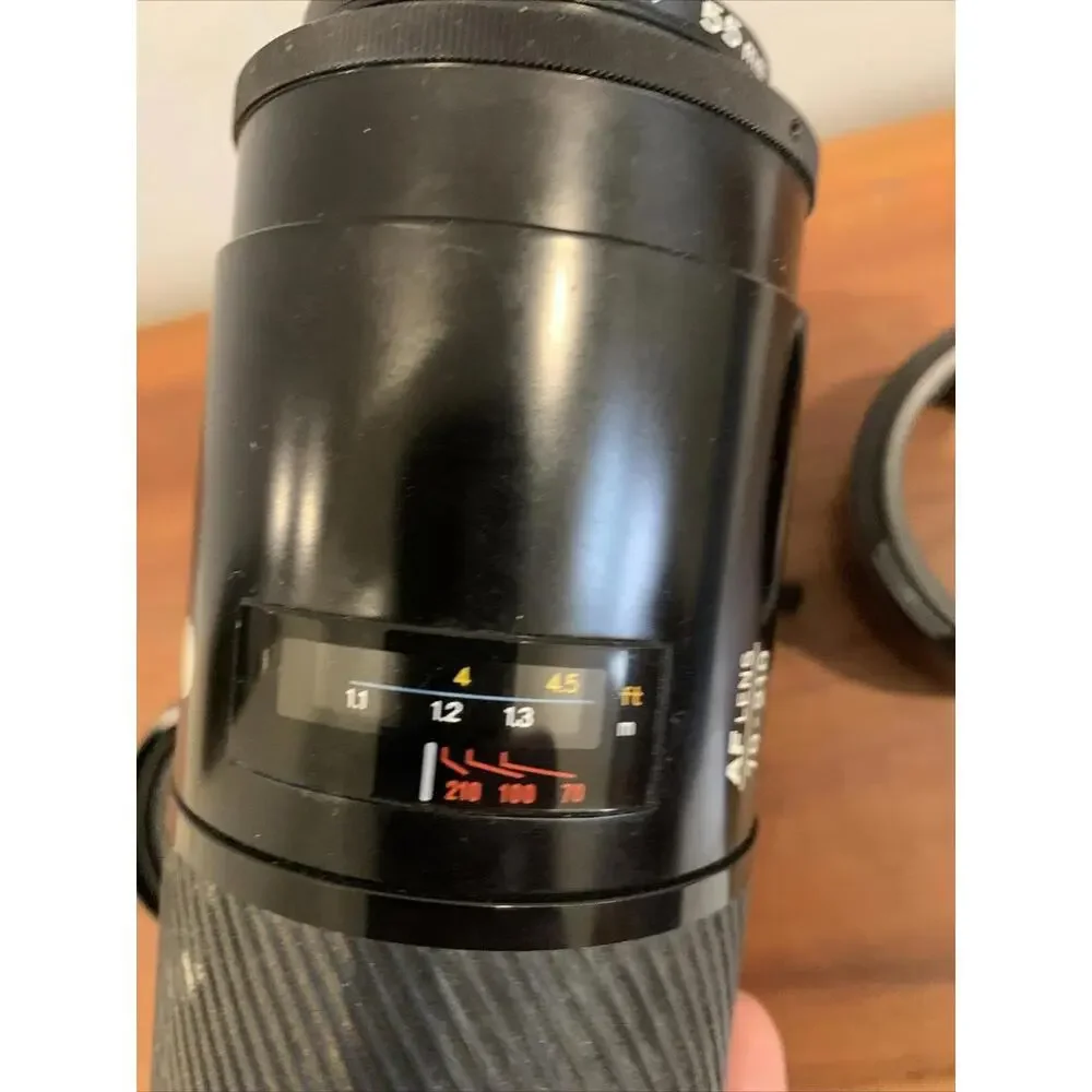 MINOLTA MAXXUM AF 'BEERCAN' 70-210MM F/4 TELEPHOTO ZOOM LENS W/ HOOD